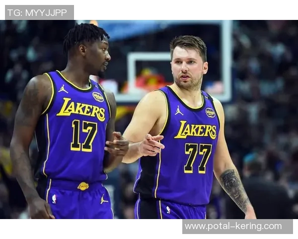 1999年湖人对火箭经典对决回顾及赛季精彩瞬间分析